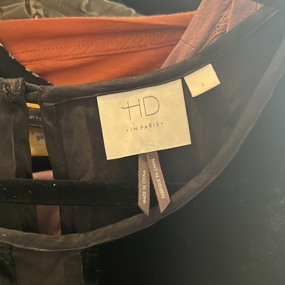 Hd IN PARIS BLACK DRESS - Picture 2 of 3